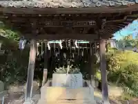 常陸國總社宮の{uncategorized: "未分類", other: "その他", undefined: "問題あり", building: "その他建物", grave: "お墓", sacred_gate: "鳥居", guardian: "狛犬", statue: "像", buddha: "仏像", history: "歴史", nature: "自然", garden: "庭園", animal: "動物", pagoda: "塔", temizu: "手水舎", mountain_gate: "山門・神門", sanctuary: "本殿・本堂", subordinate: "末社・摂社", art: "芸術", scenery: "景色", jizo: "地蔵", ema: "絵馬", goshuin: "御朱印", omikuji: "おみくじ", items: "授与品その他", amulet: "お守り", goshuincho: "御朱印帳", eats: "食事", festival: "お祭り", votive_dance: "神楽", shichigosan: "七五三参", wedding: "結婚式", experience: "体験その他", initially: "初詣", around: "周辺", anti_infection: "感染症対策"}