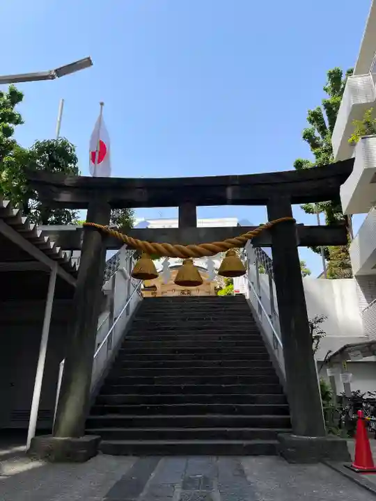 高輪神社の鳥居