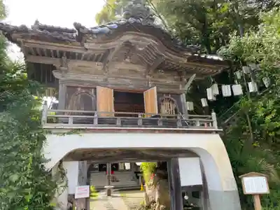 妙観院の山門・神門