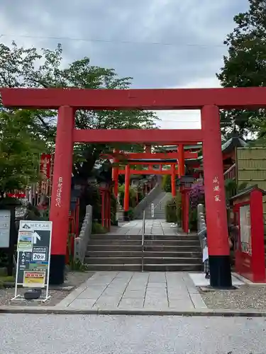 三光稲荷神社の鳥居