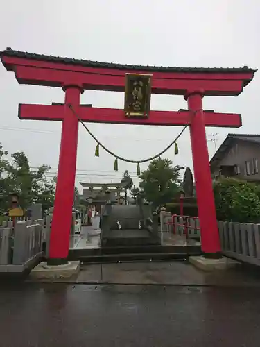 總社 和田八幡宮の鳥居