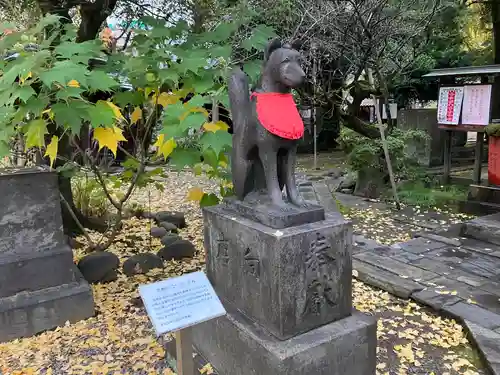 三囲神社の狛犬