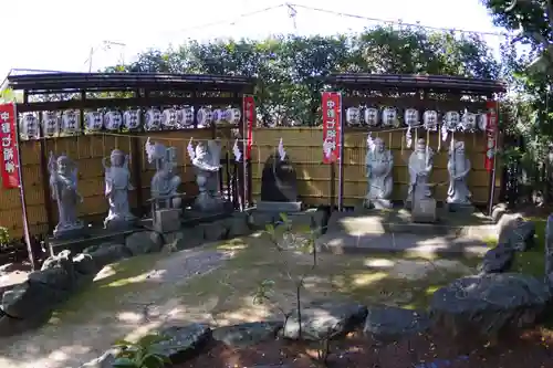 中野沼袋氷川神社の像