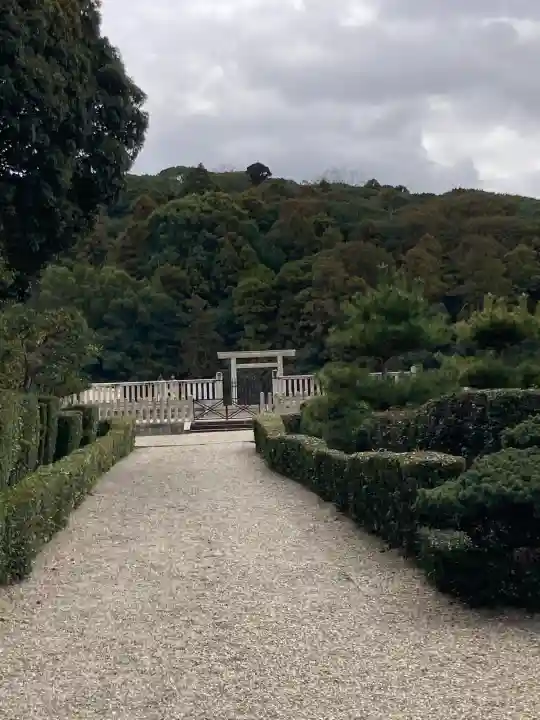 誉田八幡宮の{uncategorized: "未分類", other: "その他", undefined: "問題あり", building: "その他建物", grave: "お墓", sacred_gate: "鳥居", guardian: "狛犬", statue: "像", buddha: "仏像", history: "歴史", nature: "自然", garden: "庭園", animal: "動物", pagoda: "塔", temizu: "手水舎", mountain_gate: "山門・神門", sanctuary: "本殿・本堂", subordinate: "末社・摂社", art: "芸術", scenery: "景色", jizo: "地蔵", ema: "絵馬", goshuin: "御朱印", omikuji: "おみくじ", items: "授与品その他", amulet: "お守り", goshuincho: "御朱印帳", eats: "食事", festival: "お祭り", votive_dance: "神楽", shichigosan: "七五三参", wedding: "結婚式", experience: "体験その他", initially: "初詣", around: "周辺", anti_infection: "感染症対策"}