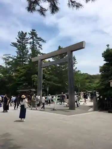 伊勢神宮内宮（皇大神宮）の鳥居