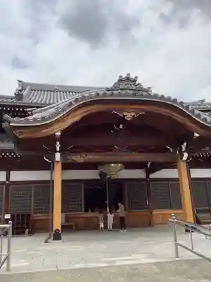 観音寺の本殿・本堂