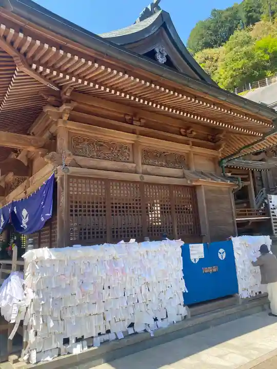 高塚愛宕地蔵尊の本殿・本堂