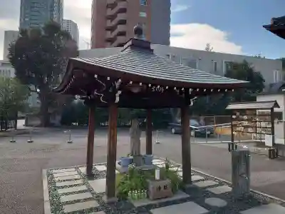 覚林寺の手水舎