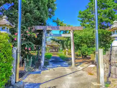 神明社（西鵜之本）の鳥居