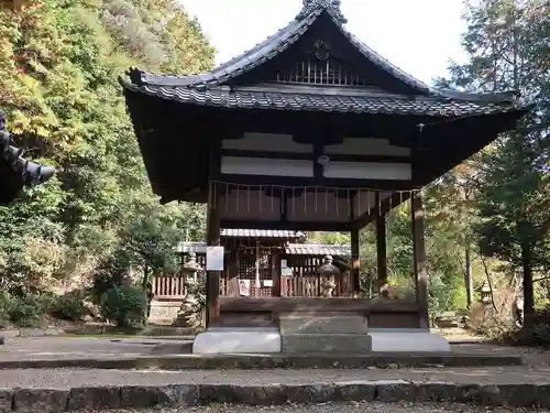 蟬丸神社（蝉丸神社）の本殿・本堂