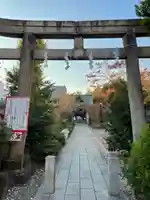 鳩森八幡神社の鳥居