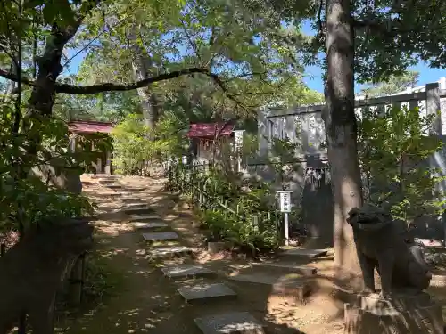 稲毛浅間神社の{uncategorized: "未分類", other: "その他", undefined: "問題あり", building: "その他建物", grave: "お墓", sacred_gate: "鳥居", guardian: "狛犬", statue: "像", buddha: "仏像", history: "歴史", nature: "自然", garden: "庭園", animal: "動物", pagoda: "塔", temizu: "手水舎", mountain_gate: "山門・神門", sanctuary: "本殿・本堂", subordinate: "末社・摂社", art: "芸術", scenery: "景色", jizo: "地蔵", ema: "絵馬", goshuin: "御朱印", omikuji: "おみくじ", items: "授与品その他", amulet: "お守り", goshuincho: "御朱印帳", eats: "食事", festival: "お祭り", votive_dance: "神楽", shichigosan: "七五三参", wedding: "結婚式", experience: "体験その他", initially: "初詣", around: "周辺", anti_infection: "感染症対策"}