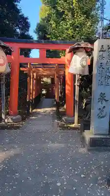 花園稲荷神社の鳥居