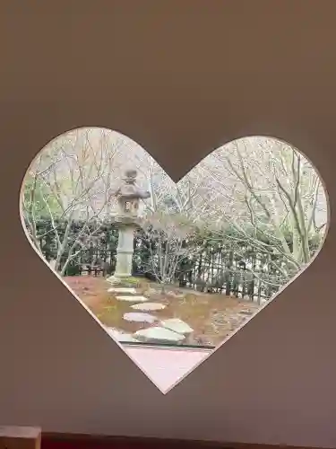 正寿院の{uncategorized: "未分類", other: "その他", undefined: "問題あり", building: "その他建物", grave: "お墓", sacred_gate: "鳥居", guardian: "狛犬", statue: "像", buddha: "仏像", history: "歴史", nature: "自然", garden: "庭園", animal: "動物", pagoda: "塔", temizu: "手水舎", mountain_gate: "山門・神門", sanctuary: "本殿・本堂", subordinate: "末社・摂社", art: "芸術", scenery: "景色", jizo: "地蔵", ema: "絵馬", goshuin: "御朱印", omikuji: "おみくじ", items: "授与品その他", amulet: "お守り", goshuincho: "御朱印帳", eats: "食事", festival: "お祭り", votive_dance: "神楽", shichigosan: "七五三参", wedding: "結婚式", experience: "体験その他", initially: "初詣", around: "周辺", anti_infection: "感染症対策"}