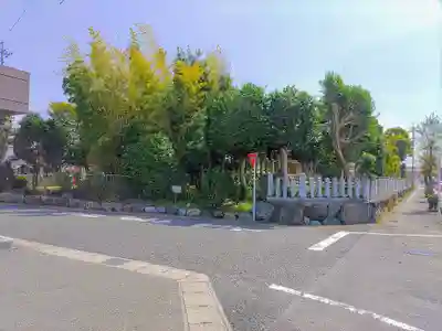 県明神社の自然