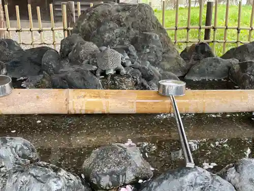 湯倉神社の手水舎