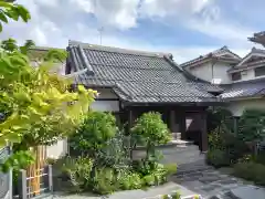 宝蔵寺の本殿