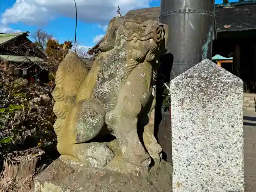 鳥出神社の狛犬