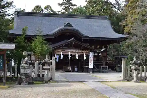 大和神社の本殿