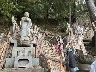 岩舟山高勝寺(栃木県)