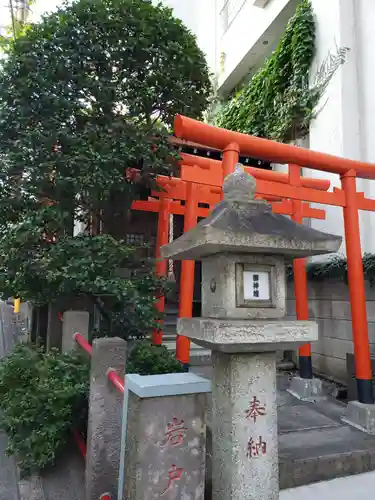 繁栄稲荷神社の鳥居