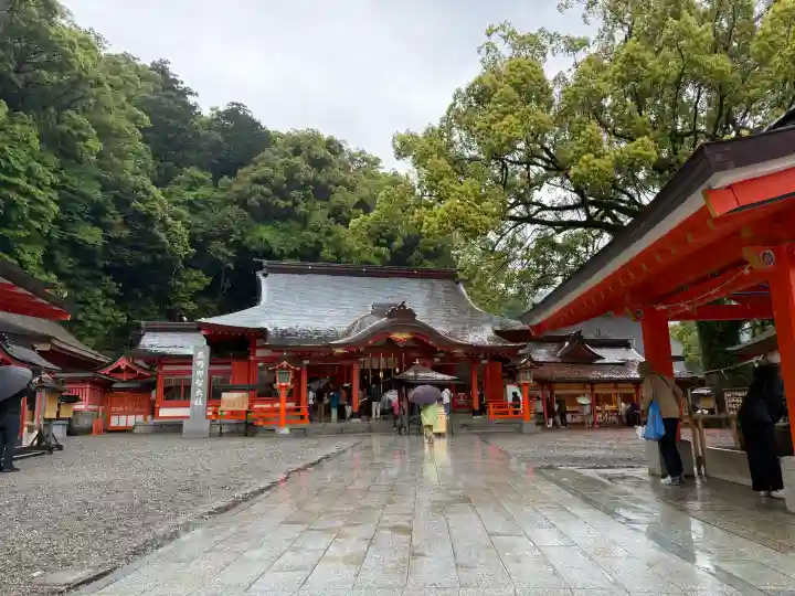 熊野那智大社の{uncategorized: "未分類", other: "その他", undefined: "問題あり", building: "その他建物", grave: "お墓", sacred_gate: "鳥居", guardian: "狛犬", statue: "像", buddha: "仏像", history: "歴史", nature: "自然", garden: "庭園", animal: "動物", pagoda: "塔", temizu: "手水舎", mountain_gate: "山門・神門", sanctuary: "本殿・本堂", subordinate: "末社・摂社", art: "芸術", scenery: "景色", jizo: "地蔵", ema: "絵馬", goshuin: "御朱印", omikuji: "おみくじ", items: "授与品その他", amulet: "お守り", goshuincho: "御朱印帳", eats: "食事", festival: "お祭り", votive_dance: "神楽", shichigosan: "七五三参", wedding: "結婚式", experience: "体験その他", initially: "初詣", around: "周辺", anti_infection: "感染症対策"}