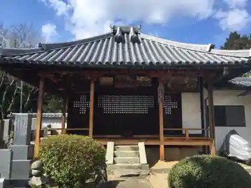 定林寺の本殿・本堂