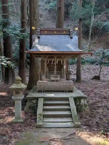 若狭姫神社（若狭彦神社下社）の{uncategorized: "未分類", other: "その他", undefined: "問題あり", building: "その他建物", grave: "お墓", sacred_gate: "鳥居", guardian: "狛犬", statue: "像", buddha: "仏像", history: "歴史", nature: "自然", garden: "庭園", animal: "動物", pagoda: "塔", temizu: "手水舎", mountain_gate: "山門・神門", sanctuary: "本殿・本堂", subordinate: "末社・摂社", art: "芸術", scenery: "景色", jizo: "地蔵", ema: "絵馬", goshuin: "御朱印", omikuji: "おみくじ", items: "授与品その他", amulet: "お守り", goshuincho: "御朱印帳", eats: "食事", festival: "お祭り", votive_dance: "神楽", shichigosan: "七五三参", wedding: "結婚式", experience: "体験その他", initially: "初詣", around: "周辺", anti_infection: "感染症対策"}