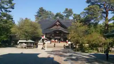 尾山神社の{uncategorized: "未分類", other: "その他", undefined: "問題あり", building: "その他建物", grave: "お墓", sacred_gate: "鳥居", guardian: "狛犬", statue: "像", buddha: "仏像", history: "歴史", nature: "自然", garden: "庭園", animal: "動物", pagoda: "塔", temizu: "手水舎", mountain_gate: "山門・神門", sanctuary: "本殿・本堂", subordinate: "末社・摂社", art: "芸術", scenery: "景色", jizo: "地蔵", ema: "絵馬", goshuin: "御朱印", omikuji: "おみくじ", items: "授与品その他", amulet: "お守り", goshuincho: "御朱印帳", eats: "食事", festival: "お祭り", votive_dance: "神楽", shichigosan: "七五三参", wedding: "結婚式", experience: "体験その他", initially: "初詣", around: "周辺", anti_infection: "感染症対策"}