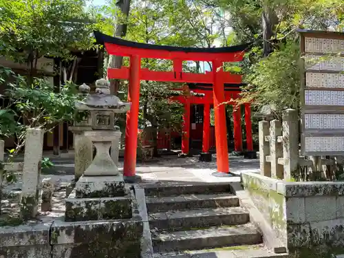 岡崎神社の鳥居