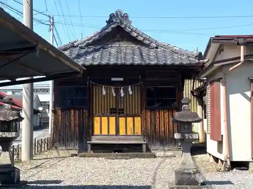 弟之神社の本殿