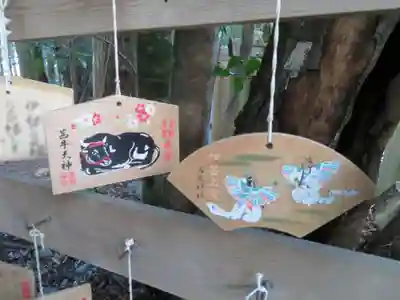茜社の絵馬