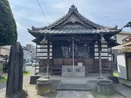 熊谷聖天宮の{uncategorized: "未分類", other: "その他", undefined: "問題あり", building: "その他建物", grave: "お墓", sacred_gate: "鳥居", guardian: "狛犬", statue: "像", buddha: "仏像", history: "歴史", nature: "自然", garden: "庭園", animal: "動物", pagoda: "塔", temizu: "手水舎", mountain_gate: "山門・神門", sanctuary: "本殿・本堂", subordinate: "末社・摂社", art: "芸術", scenery: "景色", jizo: "地蔵", ema: "絵馬", goshuin: "御朱印", omikuji: "おみくじ", items: "授与品その他", amulet: "お守り", goshuincho: "御朱印帳", eats: "食事", festival: "お祭り", votive_dance: "神楽", shichigosan: "七五三参", wedding: "結婚式", experience: "体験その他", initially: "初詣", around: "周辺", anti_infection: "感染症対策"}