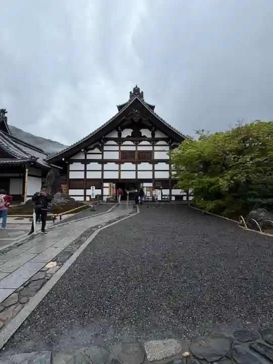 天龍寺の{uncategorized: "未分類", other: "その他", undefined: "問題あり", building: "その他建物", grave: "お墓", sacred_gate: "鳥居", guardian: "狛犬", statue: "像", buddha: "仏像", history: "歴史", nature: "自然", garden: "庭園", animal: "動物", pagoda: "塔", temizu: "手水舎", mountain_gate: "山門・神門", sanctuary: "本殿・本堂", subordinate: "末社・摂社", art: "芸術", scenery: "景色", jizo: "地蔵", ema: "絵馬", goshuin: "御朱印", omikuji: "おみくじ", items: "授与品その他", amulet: "お守り", goshuincho: "御朱印帳", eats: "食事", festival: "お祭り", votive_dance: "神楽", shichigosan: "七五三参", wedding: "結婚式", experience: "体験その他", initially: "初詣", around: "周辺", anti_infection: "感染症対策"}