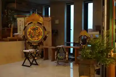 八津御嶽神社の本殿・本堂