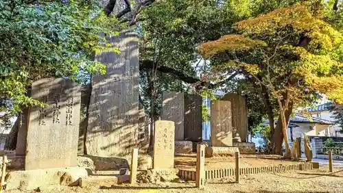 畑子安神社の建物その他