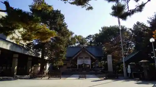 白石神社の本殿