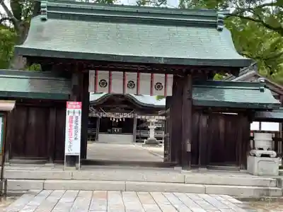 玉祖神社の山門・神門