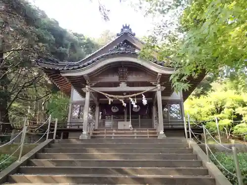 島大国魂御子神社の本殿・本堂