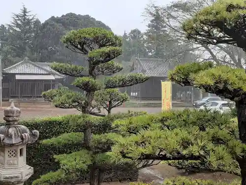 伏木香取神社の庭園