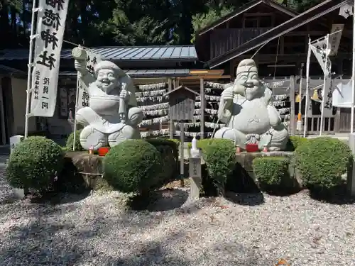 出雲福徳神社の像