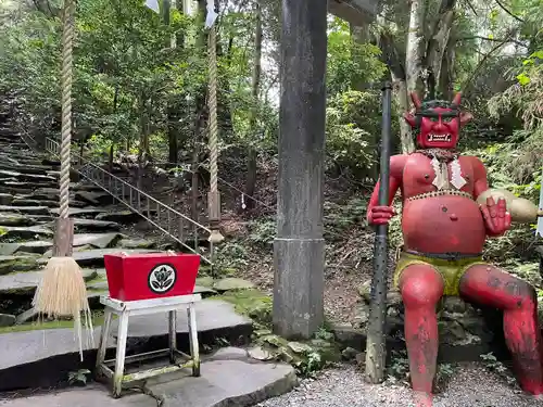 東霧島神社の像