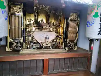 観音堂の本殿・本堂