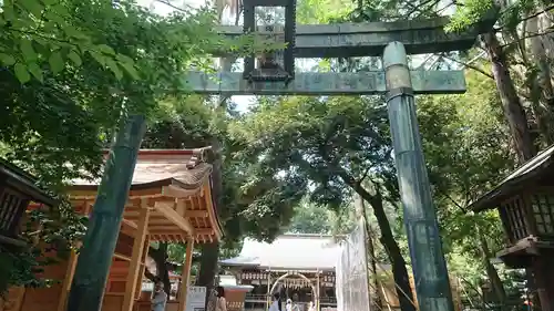 平塚八幡宮の鳥居