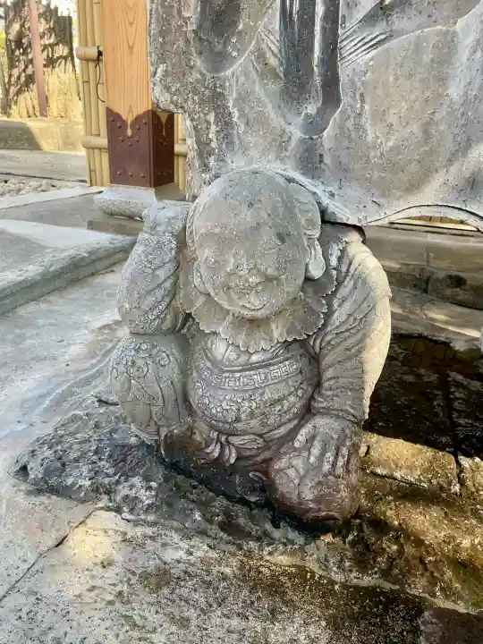 溝口神社の{uncategorized: "未分類", other: "その他", undefined: "問題あり", building: "その他建物", grave: "お墓", sacred_gate: "鳥居", guardian: "狛犬", statue: "像", buddha: "仏像", history: "歴史", nature: "自然", garden: "庭園", animal: "動物", pagoda: "塔", temizu: "手水舎", mountain_gate: "山門・神門", sanctuary: "本殿・本堂", subordinate: "末社・摂社", art: "芸術", scenery: "景色", jizo: "地蔵", ema: "絵馬", goshuin: "御朱印", omikuji: "おみくじ", items: "授与品その他", amulet: "お守り", goshuincho: "御朱印帳", eats: "食事", festival: "お祭り", votive_dance: "神楽", shichigosan: "七五三参", wedding: "結婚式", experience: "体験その他", initially: "初詣", around: "周辺", anti_infection: "感染症対策"}