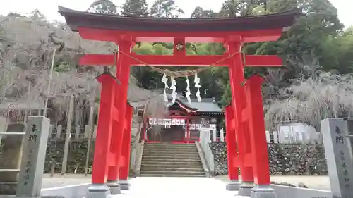 小川諏訪神社の鳥居