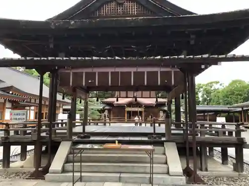 城南宮の本殿・本堂