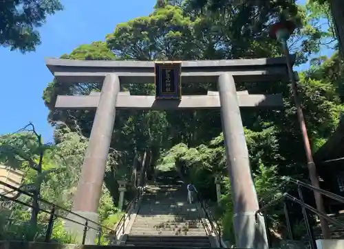 伊豆山神社の鳥居