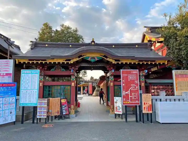 大杉神社の山門・神門
