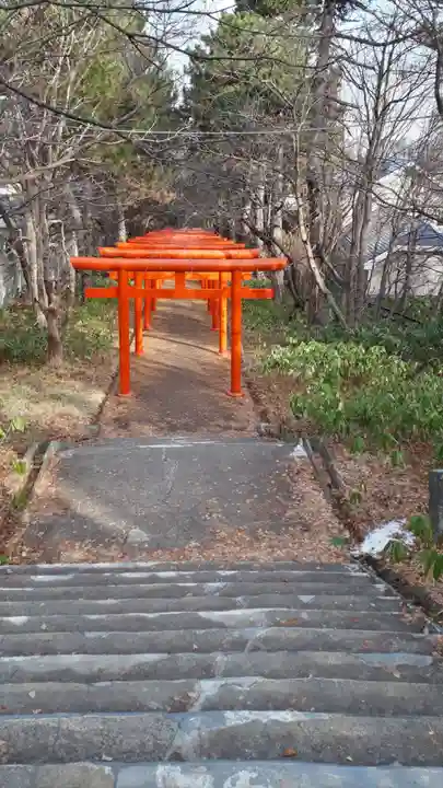 札幌伏見稲荷神社の鳥居